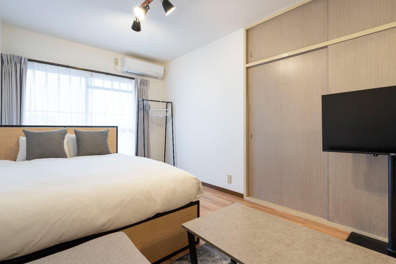 Megadome West Apartment